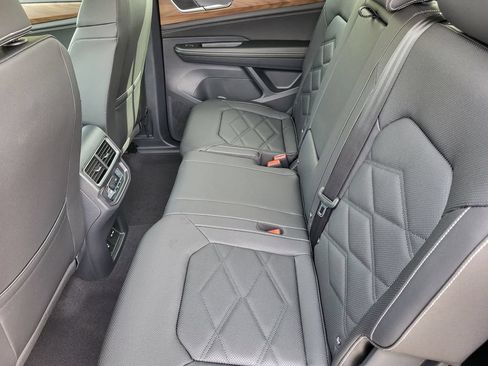 New 2026 Volkswagen Atlas SE AWD/4WD image 18
