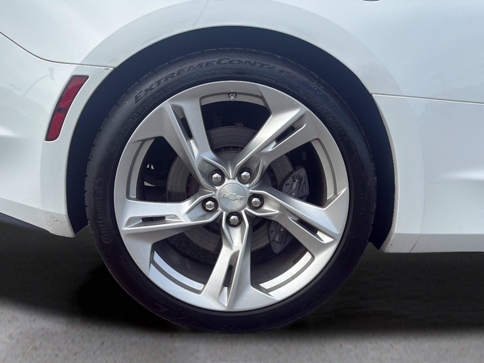 Used 2021 Chevrolet Camaro SS RWD image 47