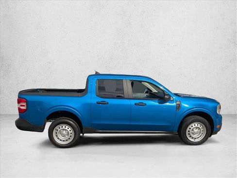 Used 2022 Ford Maverick XL image 4