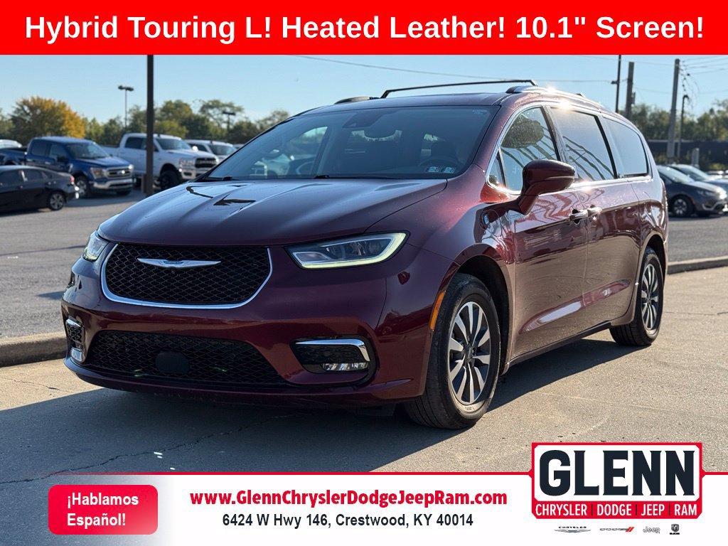 Used 2021 Chrysler Pacifica Touring-L FWD image 1