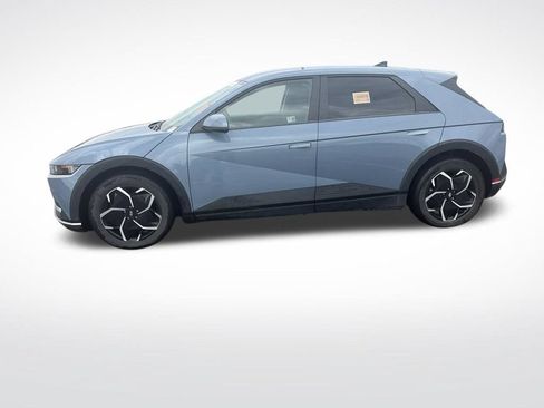 Used 2024 Hyundai Ioniq 5 SEL AWD/4WD image 2
