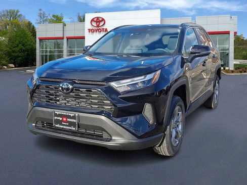 New 2025 Toyota RAV4 XLE image 1