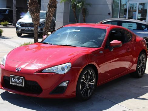 Used 2015 Scion FR-S Release Series 1.0 image 5