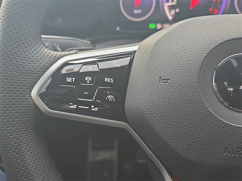 Used 2022 Volkswagen GTI S image 21