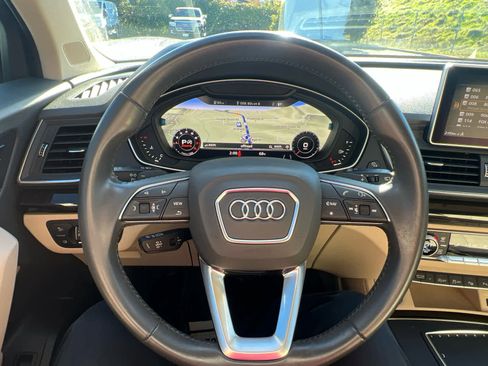 Used 2020 Audi Q5 Prestige w/ Prestige Package image 16