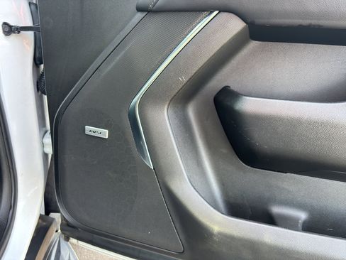 Used 2023 Chevrolet Tahoe LT w/ Luxury Package image 21