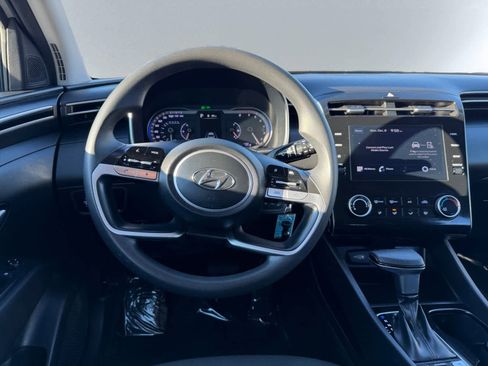 Used 2022 Hyundai Tucson SE w/ Cargo Package image 18