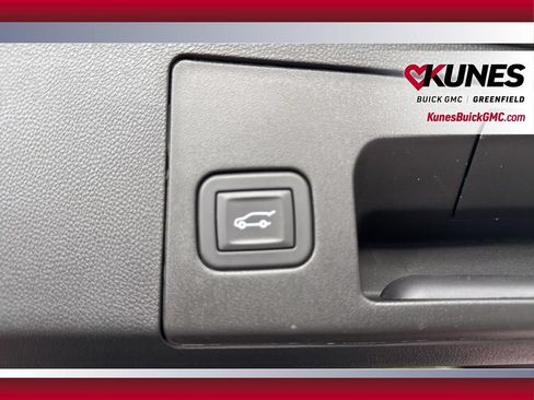 Used 2025 Cadillac XT4 Premium Luxury AWD/4WD image 45