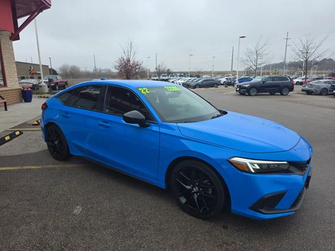 Used 2022 Honda Civic Sport image 3