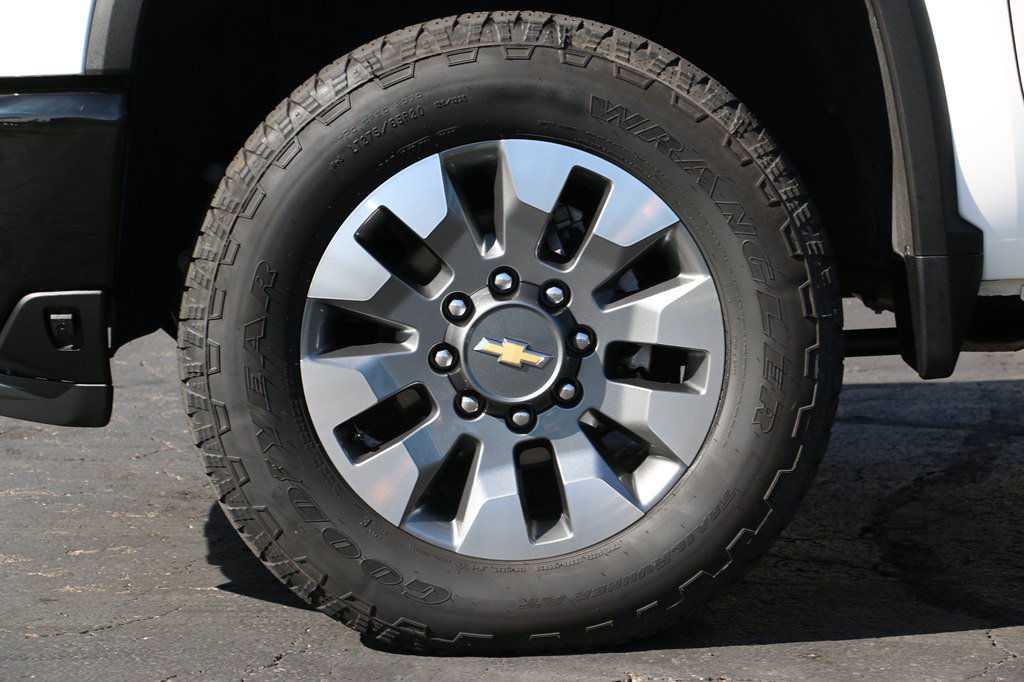 Used 2025 Chevrolet Silverado 2500 Custom w/ Custom Value Package AWD/4WD image 48