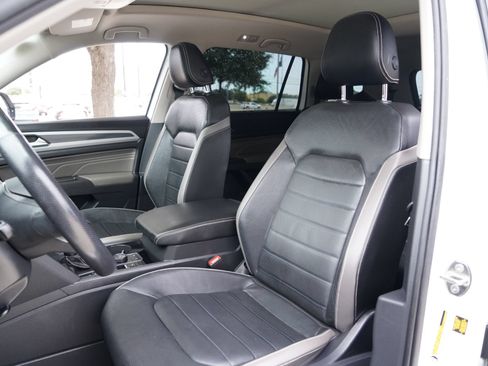 Certified 2023 Volkswagen Atlas SEL Premium AWD/4WD image 11