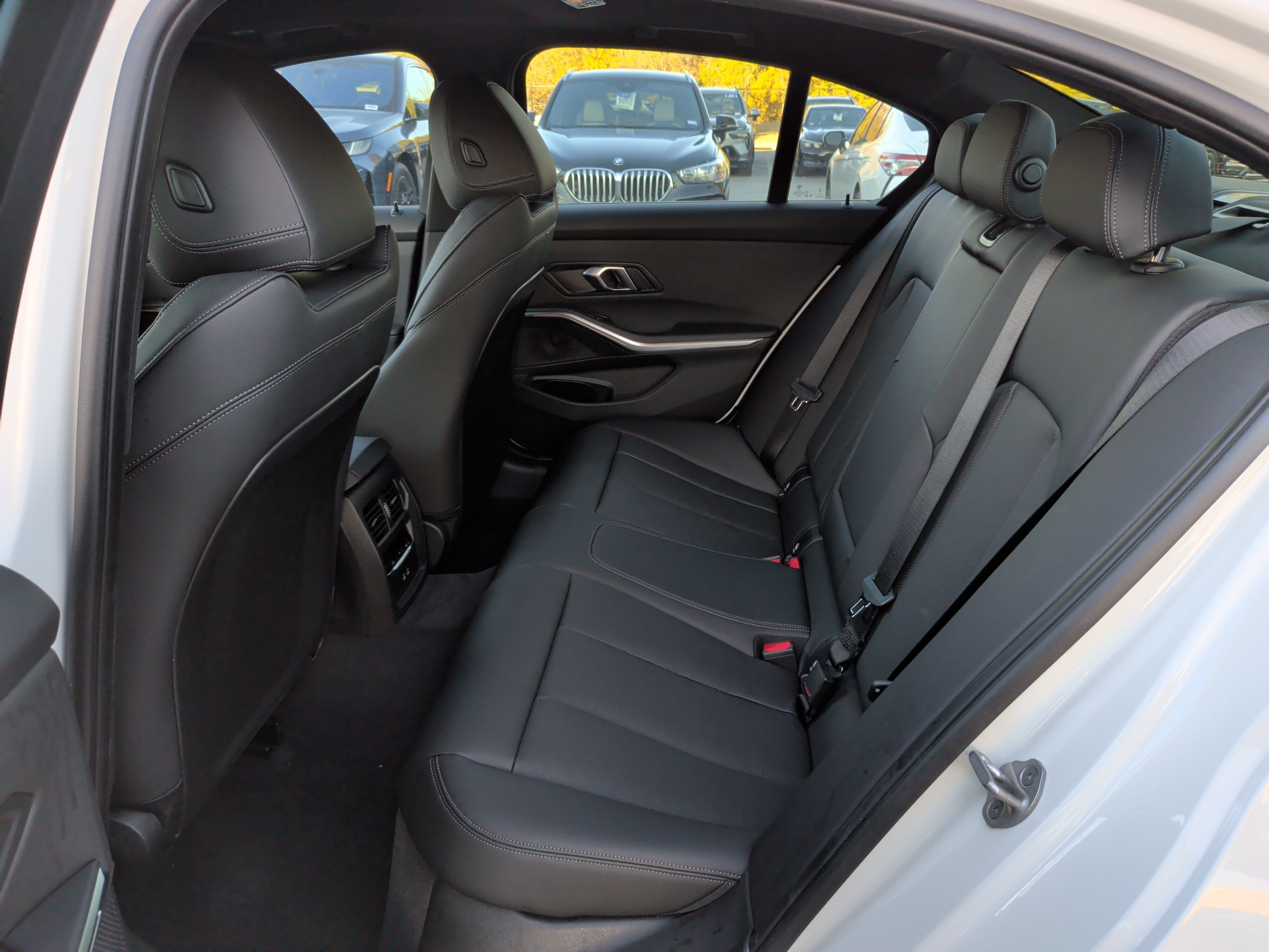 Used 2026 BMW 330i Sedan w/ M Sport Package RWD image 33