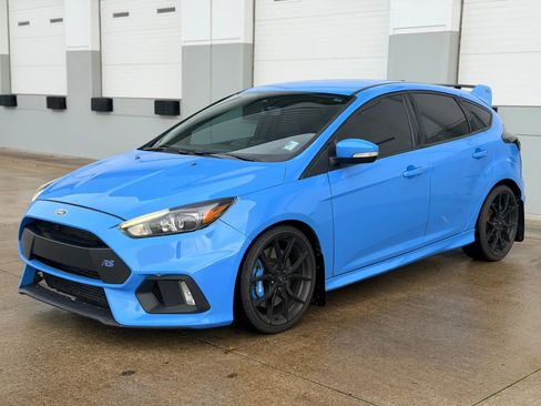 Used 2017 Ford Focus RS image 1