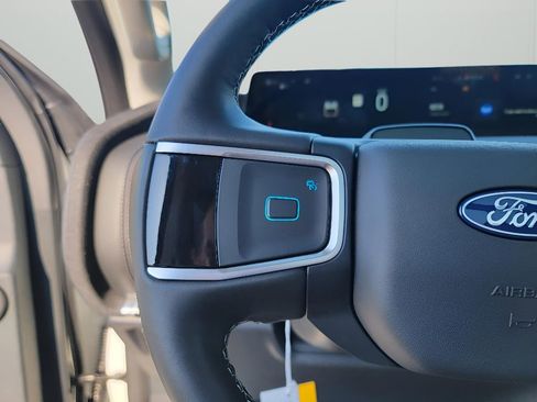 New 2026 Ford Expedition Max Platinum image 18