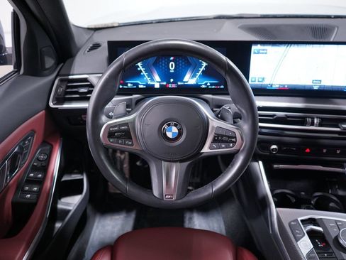 Used 2023 BMW 330i Sedan w/ M Sport Package RWD image 11