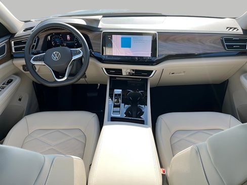 New 2026 Volkswagen Atlas SE image 9