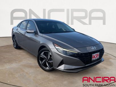 Used 2023 Hyundai Elantra SEL w/ Convenience Package