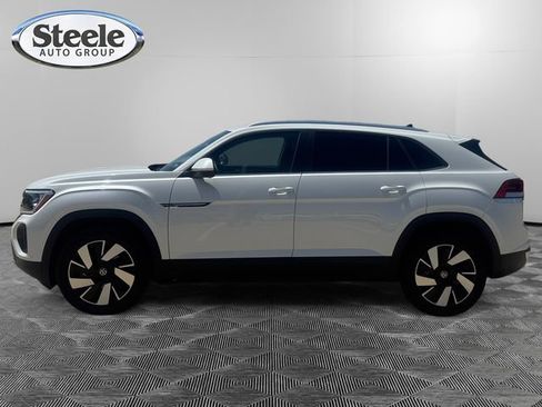 Used 2026 Volkswagen Atlas Cross Sport SE FWD image 2