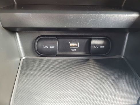 Used 2025 Kia Soul LX w/ LX Technology Package image 24