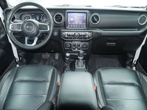 Used 2023 Jeep Wrangler Unlimited Sahara w/ Cold Weather Group AWD/4WD image 8