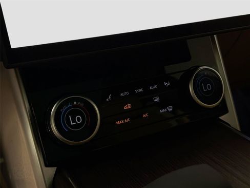 Certified 2023 Land Rover Range Rover SE AWD/4WD image 15
