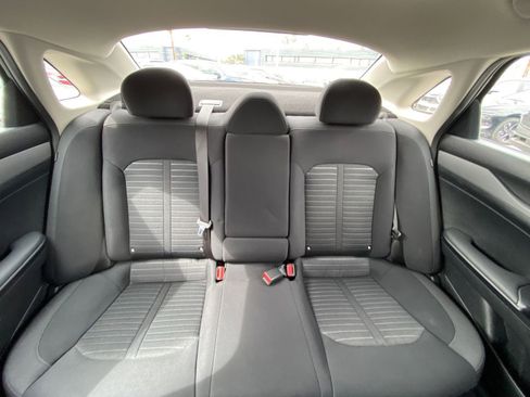 Used 2025 Kia K5 LXS image 37