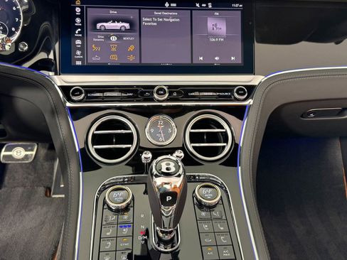 Used 2024 Bentley Continental GT Azure image 29