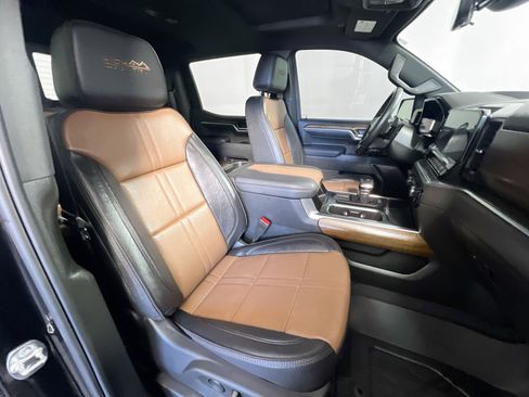 Used 2026 Chevrolet Silverado 1500 High Country image 31