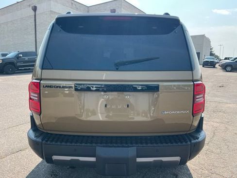 Used 2025 Toyota Land Cruiser AWD/4WD image 5