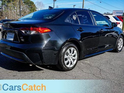 Used 2021 Toyota Corolla LE image 16