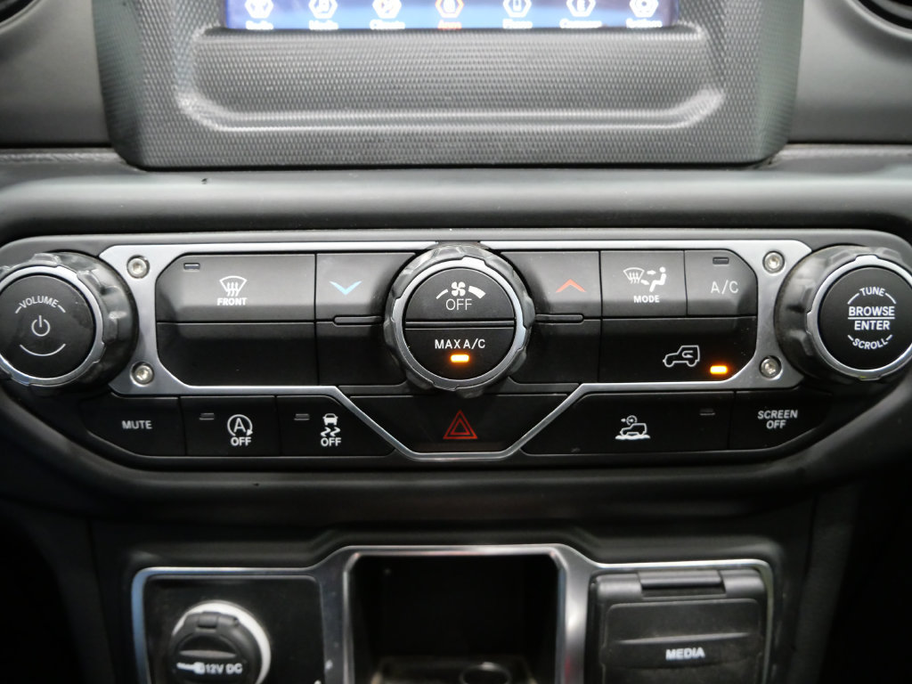 Used 2022 Jeep Wrangler Unlimited Sport AWD/4WD image 16