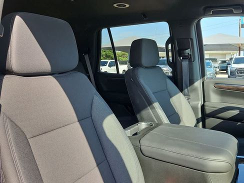 Used 2026 Chevrolet Tahoe LS AWD/4WD image 15