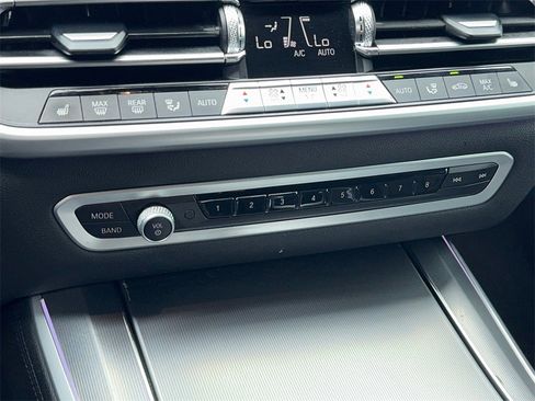 Used 2022 BMW X5 xDrive40i w/ Parking Assistance Package image 30