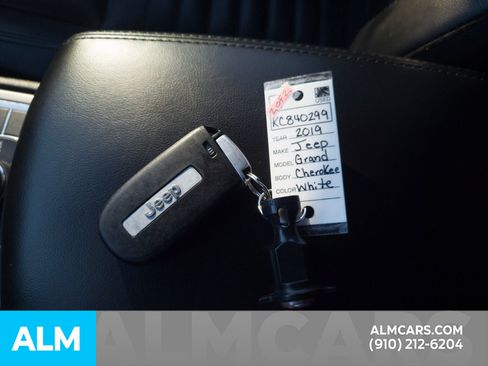 Used 2019 Jeep Grand Cherokee Limited X image 39