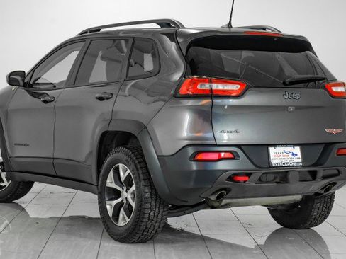 Used 2017 Jeep Cherokee Trailhawk w/ Cold Weather Group image 54