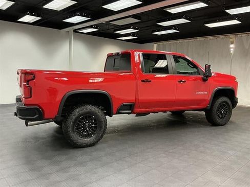 New 2026 Chevrolet Silverado 2500 ZR2 AWD/4WD image 6