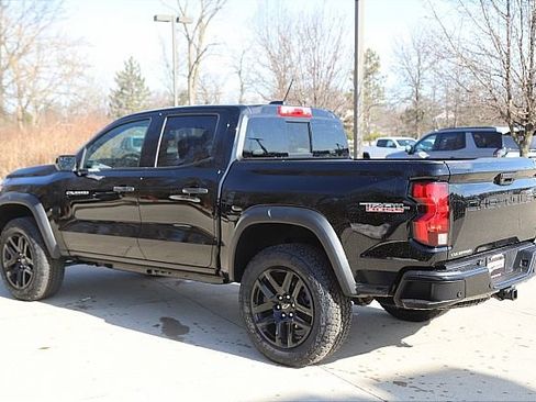 New 2025 Chevrolet Colorado Trail Boss w/ Midnight Edition image 5