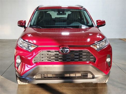 Used 2021 Toyota RAV4 XLE image 7