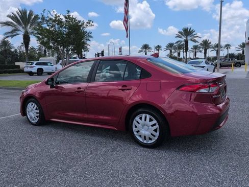Used 2020 Toyota Corolla LE FWD image 6