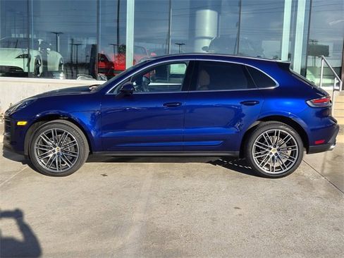 New 2025 Porsche Macan image 2