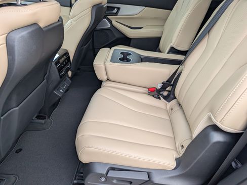 Certified 2026 Acura MDX SH-AWD w/ Technology Package image 11