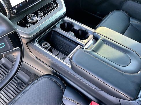 New 2025 Ford Expedition Tremor image 7