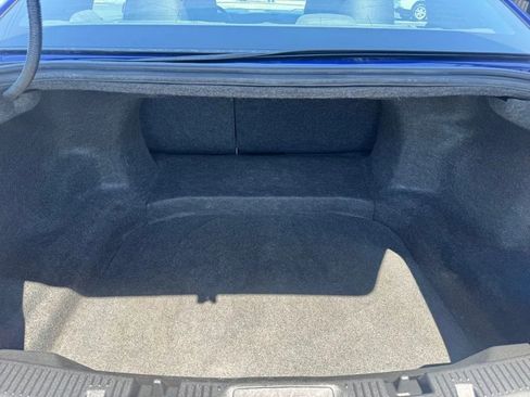 Used 2013 Ford Taurus SEL FWD image 10