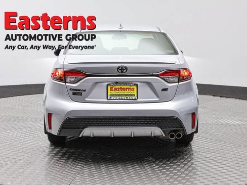 Used 2022 Toyota Corolla SE FWD image 5