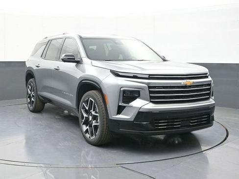 New 2026 Chevrolet Traverse High Country w/ LPO, Floor Liner Package FWD image 21