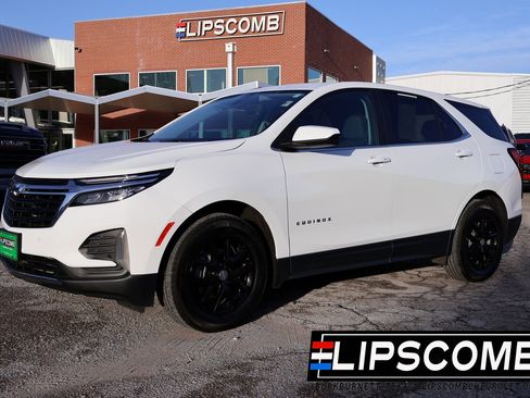 Used 2023 Chevrolet Equinox LT image 1