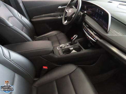 Used 2025 Cadillac XT4 Premium Luxury FWD image 24