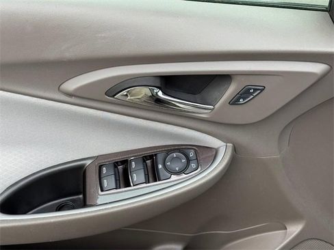 Used 2024 Chevrolet Malibu LS image 15