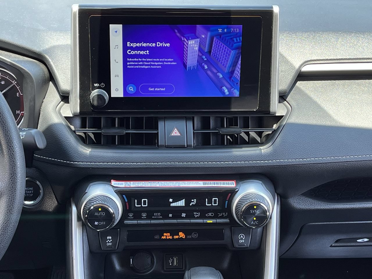 Used 2025 Toyota RAV4 XLE FWD image 15