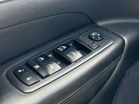 Used 2018 Jeep Grand Cherokee Limited AWD/4WD image 26